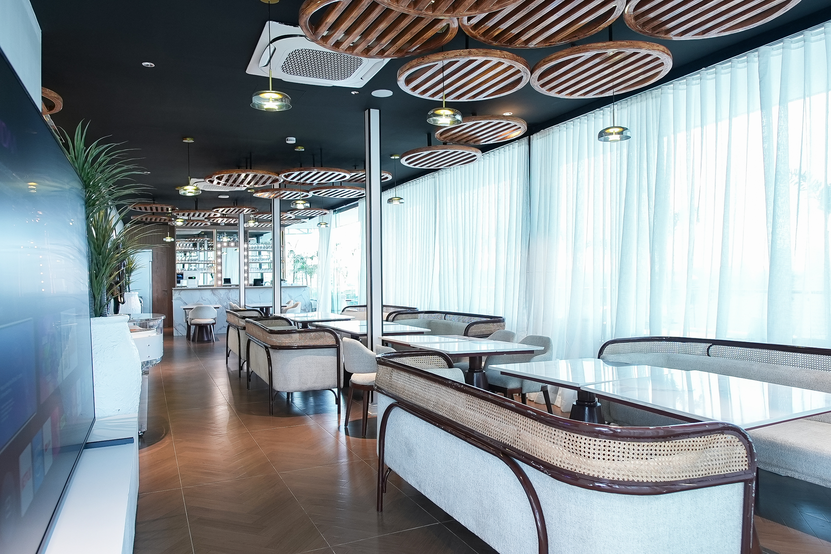 Cenare Roof Top Restaurant